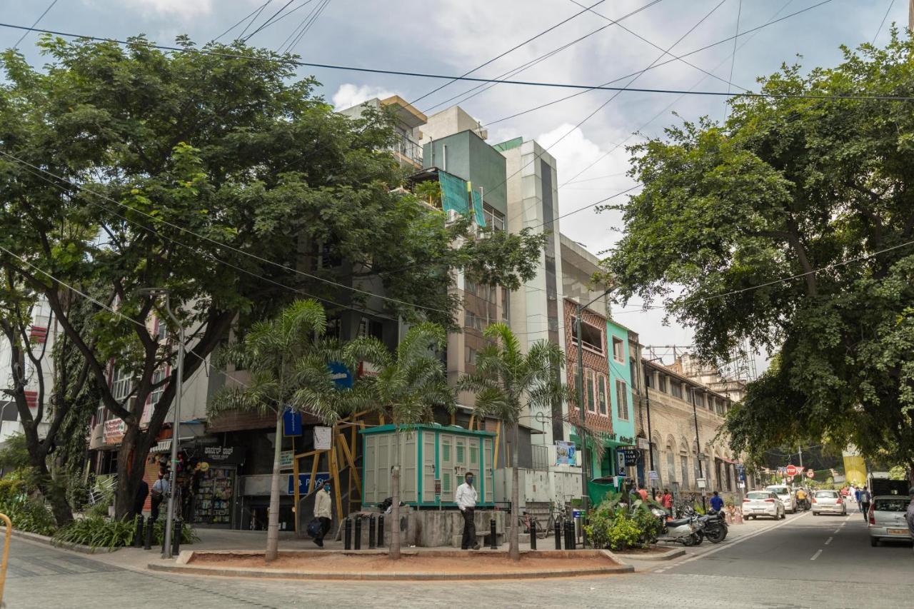 Locul Central - Church Street Bangalore Extérieur photo